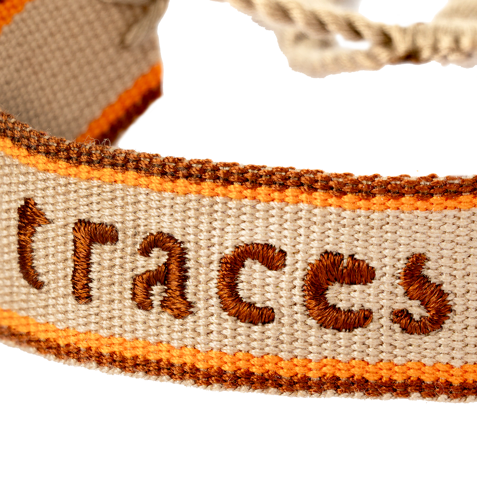 Michael Patrick Kelly traces Armschmuck 437433